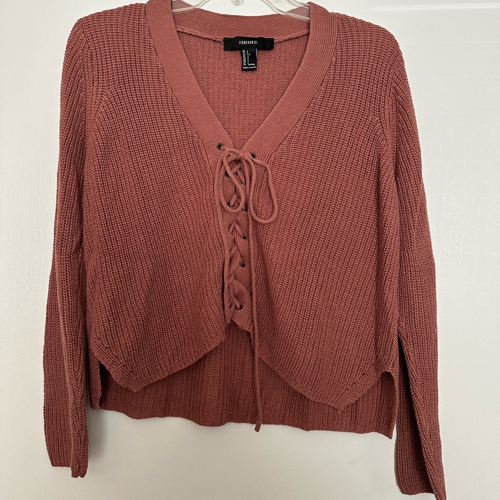 Tie cropped sweater